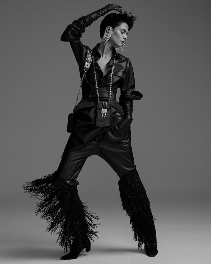 MANUSI LUNGI MANUSI LUNGI